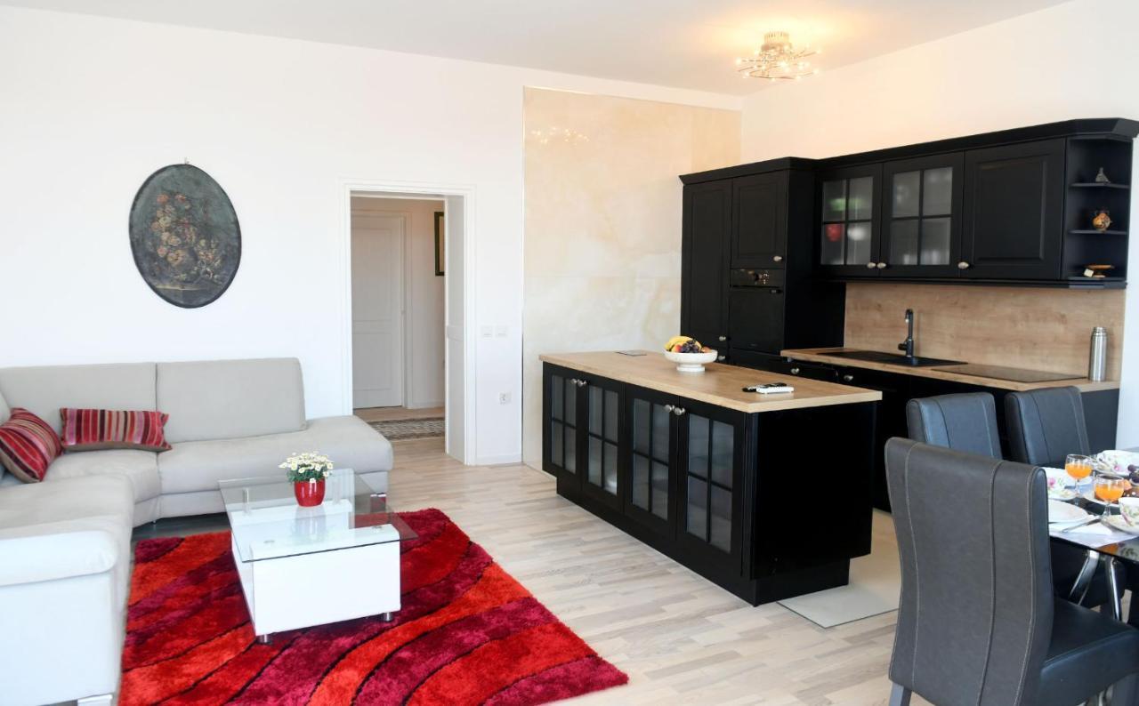 רייקה Divia Apartment מראה חיצוני תמונה